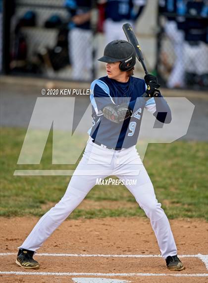 Thumbnail 1 in Warren County vs. Page County photogallery.