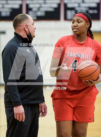Thumbnail 2 in Carondelet vs. Arapahoe (Nike Tournament of Champions) photogallery.