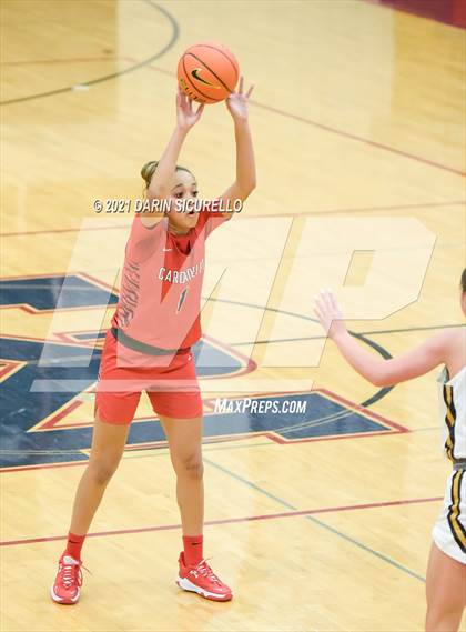 Thumbnail 1 in Carondelet vs. Arapahoe (Nike Tournament of Champions) photogallery.