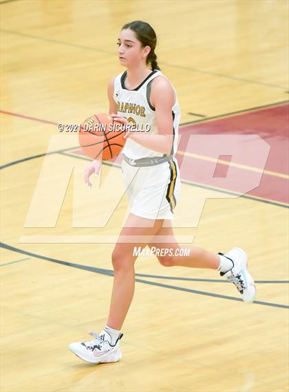 Thumbnail 2 in Carondelet vs. Arapahoe (Nike Tournament of Champions) photogallery.