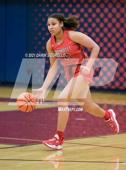 Thumbnail 3 in Carondelet vs. Arapahoe (Nike Tournament of Champions) photogallery.