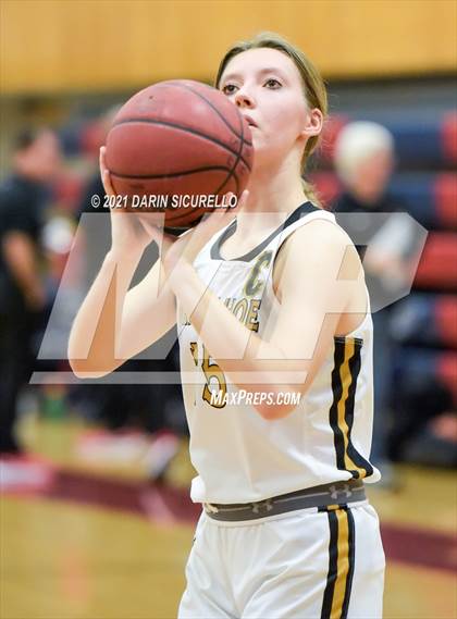 Thumbnail 3 in Carondelet vs. Arapahoe (Nike Tournament of Champions) photogallery.