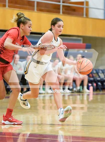 Thumbnail 2 in Carondelet vs. Arapahoe (Nike Tournament of Champions) photogallery.