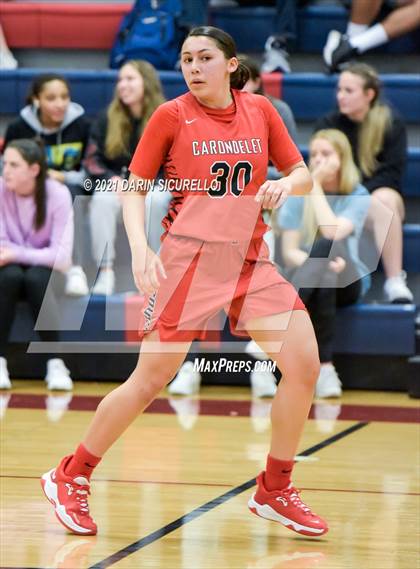Thumbnail 3 in Carondelet vs. Arapahoe (Nike Tournament of Champions) photogallery.