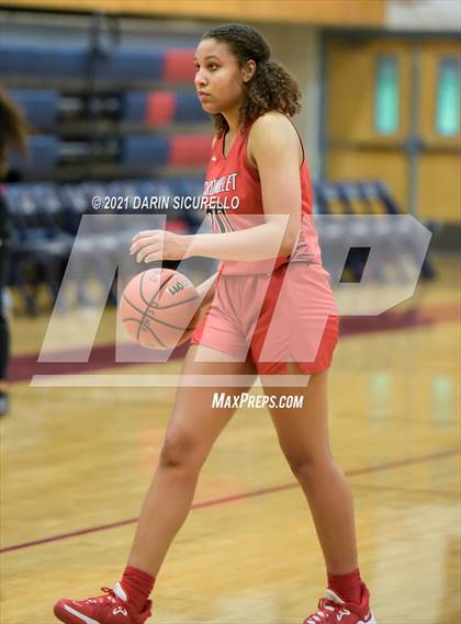 Thumbnail 1 in Carondelet vs. Arapahoe (Nike Tournament of Champions) photogallery.
