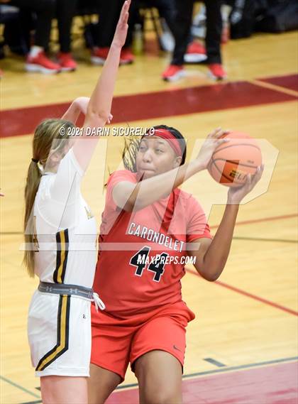 Thumbnail 1 in Carondelet vs. Arapahoe (Nike Tournament of Champions) photogallery.