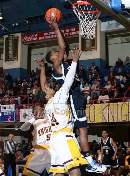 Thumbnail 2 in Poughkeepsie vs. Mt. Vernon (Section 1 AA Championship) photogallery.