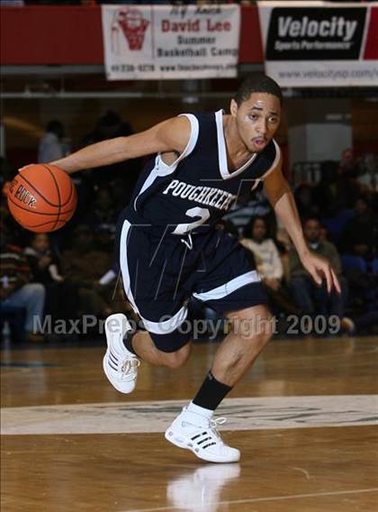 Thumbnail 1 in Poughkeepsie vs. Mt. Vernon (Section 1 AA Championship) photogallery.