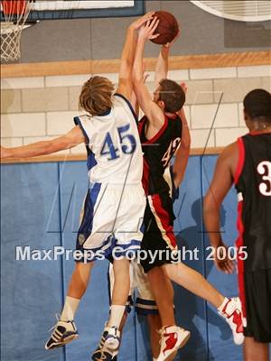 Thumbnail 3 in Bella Vista vs. Sierra (Rocklin Holiday Tournament) photogallery.