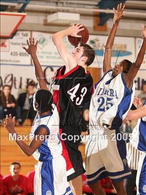 Thumbnail 3 in Bella Vista vs. Sierra (Rocklin Holiday Tournament) photogallery.