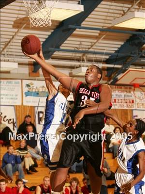 Thumbnail 1 in Bella Vista vs. Sierra (Rocklin Holiday Tournament) photogallery.
