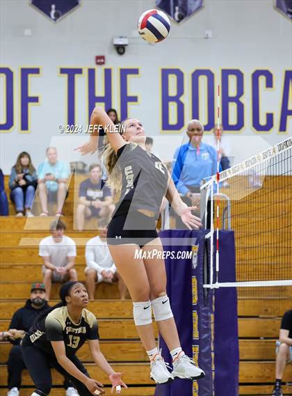 Thumbnail 3 in Western @ Boca Raton (FHSAA 7A District 14 Regional Quarterfinal) photogallery.