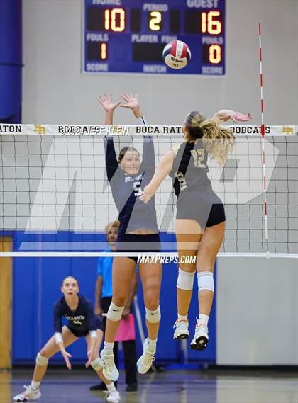 Thumbnail 2 in Western @ Boca Raton (FHSAA 7A District 14 Regional Quarterfinal) photogallery.