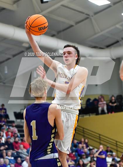 Thumbnail 1 in Bay vs. Junction City (AAA 2A State Playoff Second Round) photogallery.