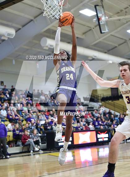 Thumbnail 2 in Bay vs. Junction City (AAA 2A State Playoff Second Round) photogallery.