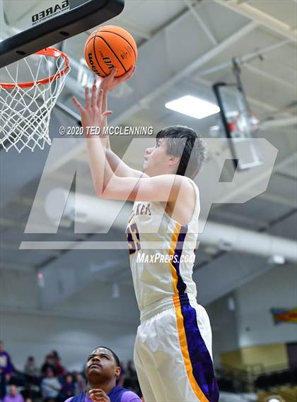 Thumbnail 3 in Bay vs. Junction City (AAA 2A State Playoff Second Round) photogallery.