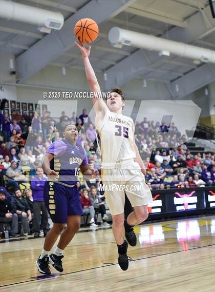 Thumbnail 1 in Bay vs. Junction City (AAA 2A State Playoff Second Round) photogallery.