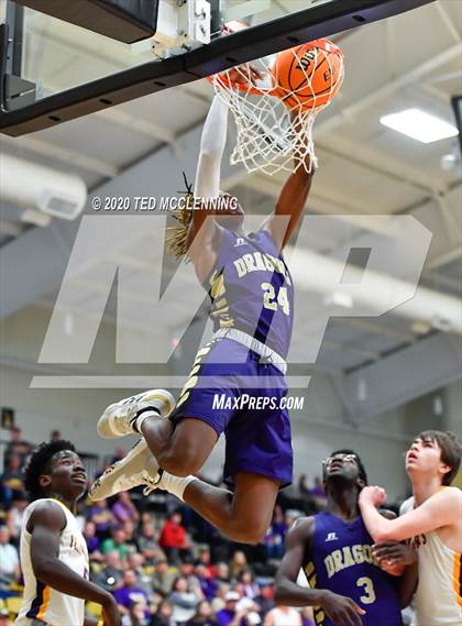Thumbnail 2 in Bay vs. Junction City (AAA 2A State Playoff Second Round) photogallery.