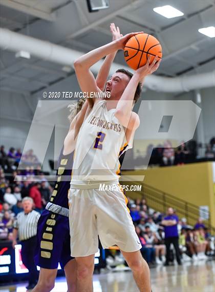 Thumbnail 2 in Bay vs. Junction City (AAA 2A State Playoff Second Round) photogallery.