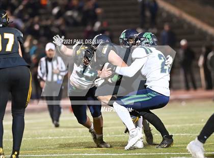 Thumbnail 3 in Arapahoe vs. ThunderRidge (CHSAA 5A 2nd Round) photogallery.