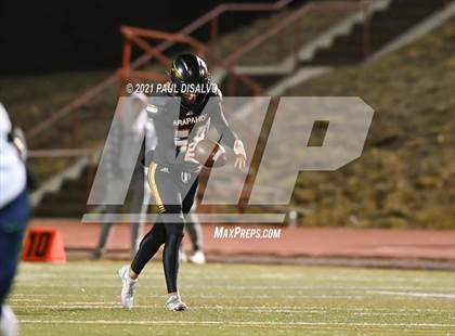 Thumbnail 3 in Arapahoe vs. ThunderRidge (CHSAA 5A 2nd Round) photogallery.
