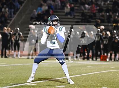 Thumbnail 3 in Arapahoe vs. ThunderRidge (CHSAA 5A 2nd Round) photogallery.