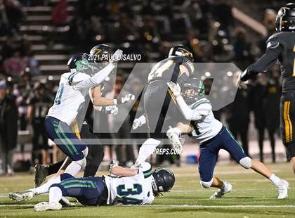 Thumbnail 3 in Arapahoe vs. ThunderRidge (CHSAA 5A 2nd Round) photogallery.