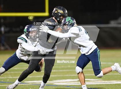Thumbnail 3 in Arapahoe vs. ThunderRidge (CHSAA 5A 2nd Round) photogallery.