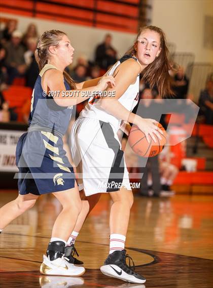 Thumbnail 3 in Marist @ Roseburg photogallery.
