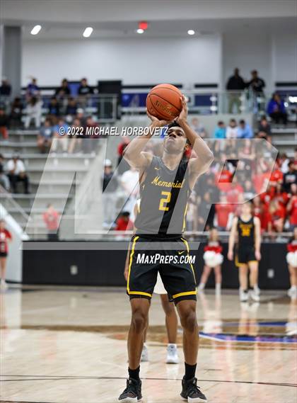 Thumbnail 2 in Memorial vs. Lovejoy (UIL 5A Regional Quarterfinals) photogallery.