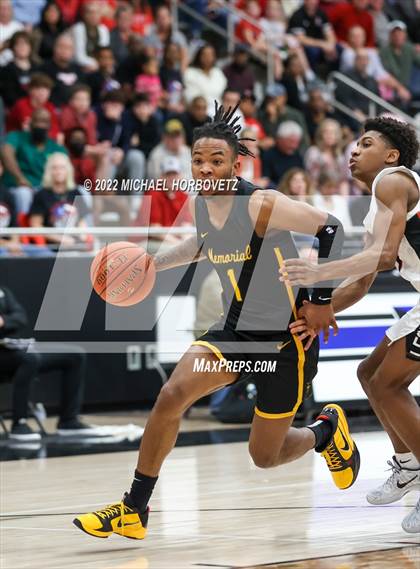 Thumbnail 2 in Memorial vs. Lovejoy (UIL 5A Regional Quarterfinals) photogallery.