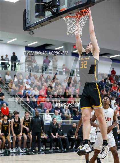 Thumbnail 2 in Memorial vs. Lovejoy (UIL 5A Regional Quarterfinals) photogallery.