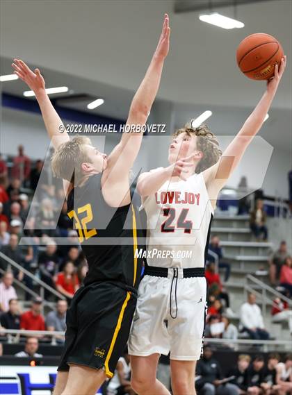 Thumbnail 3 in Memorial vs. Lovejoy (UIL 5A Regional Quarterfinals) photogallery.