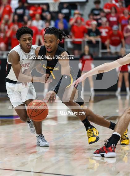 Thumbnail 2 in Memorial vs. Lovejoy (UIL 5A Regional Quarterfinals) photogallery.