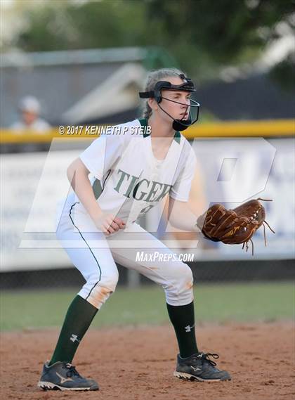 Thumbnail 2 in Assumption @ Morgan City (LHSAA 4A Regional Playoff) photogallery.