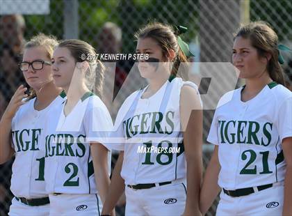 Thumbnail 3 in Assumption @ Morgan City (LHSAA 4A Regional Playoff) photogallery.