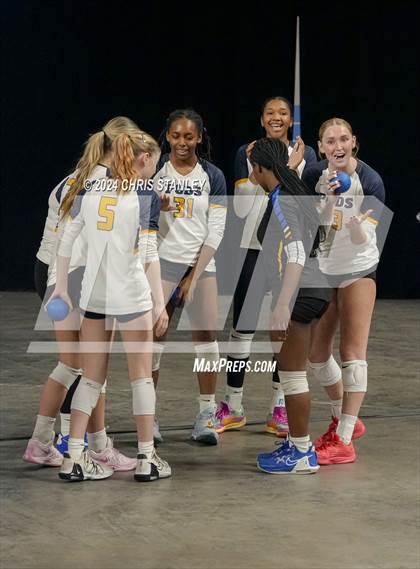 Thumbnail 1 in Phoenix Country Day vs. Scottsdale Christian Academy (AIA-2A Final) photogallery.