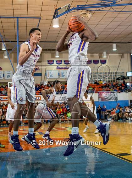 Thumbnail 2 in Quality Education Academy vs Huntington Prep (Marshall County Hoopfest) photogallery.