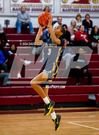 Thumbnail 3 in Woodgrove vs. William Penn Charter (Cassel's Holiday Classic) photogallery.