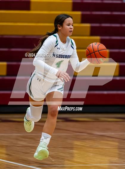 Thumbnail 3 in Woodgrove vs. William Penn Charter (Cassel's Holiday Classic) photogallery.