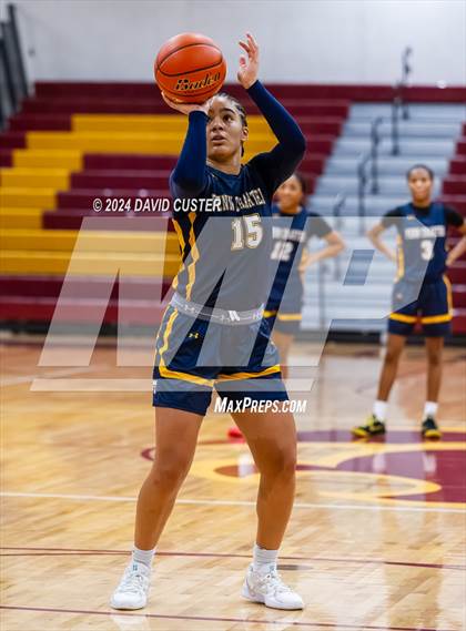Thumbnail 2 in Woodgrove vs. William Penn Charter (Cassel's Holiday Classic) photogallery.