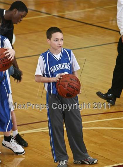 Thumbnail 2 in Jamesville-DeWitt vs. Webster Groves (Spalding Hoophall Classic) photogallery.