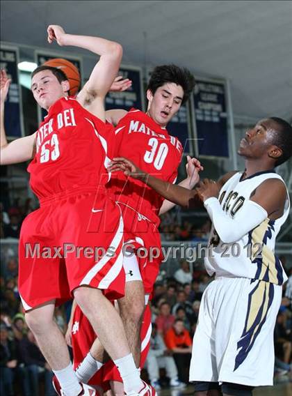 Thumbnail 2 in Mater Dei vs. St. John Bosco photogallery.