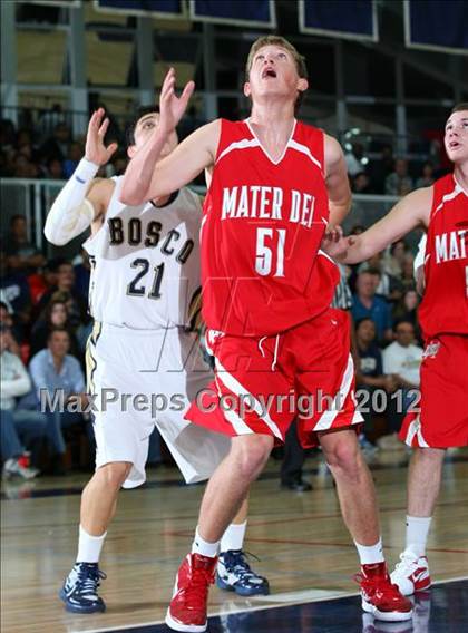 Thumbnail 3 in Mater Dei vs. St. John Bosco photogallery.