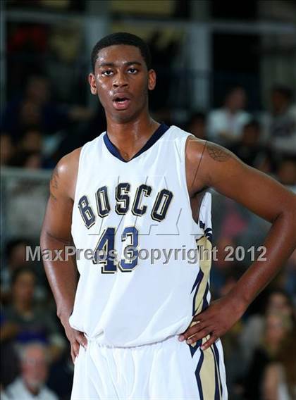Thumbnail 3 in Mater Dei vs. St. John Bosco photogallery.