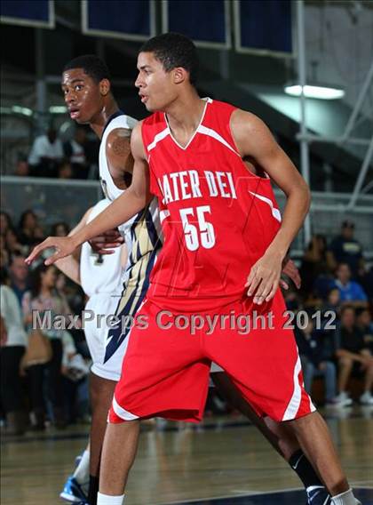 Thumbnail 3 in Mater Dei vs. St. John Bosco photogallery.