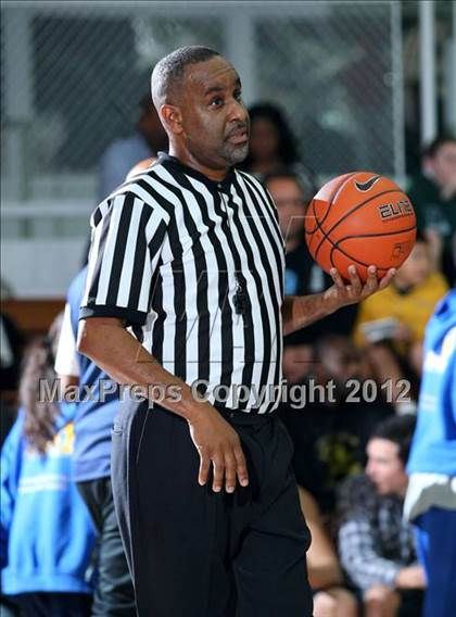 Thumbnail 2 in Mater Dei vs. St. John Bosco photogallery.