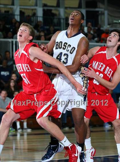 Thumbnail 3 in Mater Dei vs. St. John Bosco photogallery.
