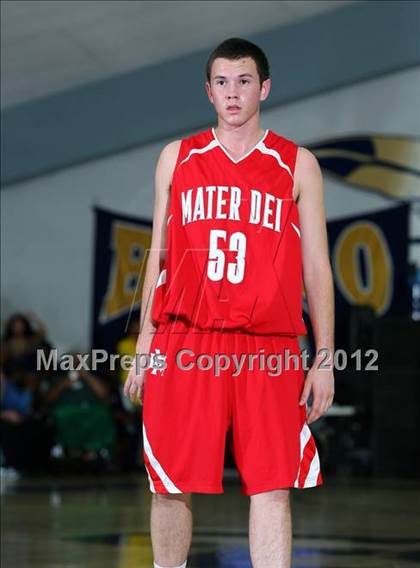 Thumbnail 3 in Mater Dei vs. St. John Bosco photogallery.