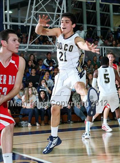 Thumbnail 1 in Mater Dei vs. St. John Bosco photogallery.